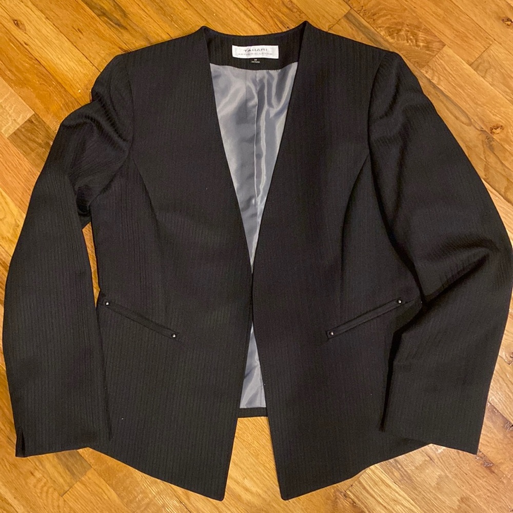 Tahari Blazer